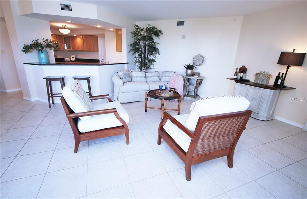 680 ISLAND WAY, CLEARWATER BEACH, Florida 33767, 3 Bedrooms Bedrooms, 10 Rooms Rooms,3 BathroomsBathrooms,Residential,For sale,ISLAND,U7840525