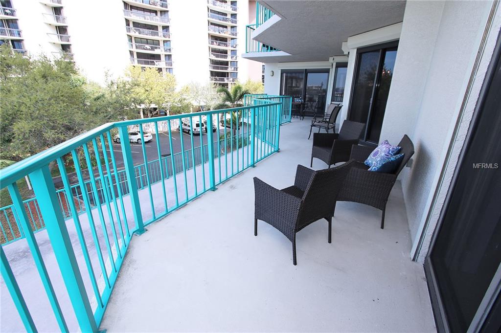 680 ISLAND WAY, CLEARWATER BEACH, Florida 33767, 3 Bedrooms Bedrooms, 10 Rooms Rooms,3 BathroomsBathrooms,Residential,For sale,ISLAND,U7840525