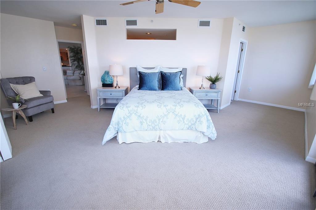 680 ISLAND WAY, CLEARWATER BEACH, Florida 33767, 3 Bedrooms Bedrooms, 10 Rooms Rooms,3 BathroomsBathrooms,Residential,For sale,ISLAND,U7840525