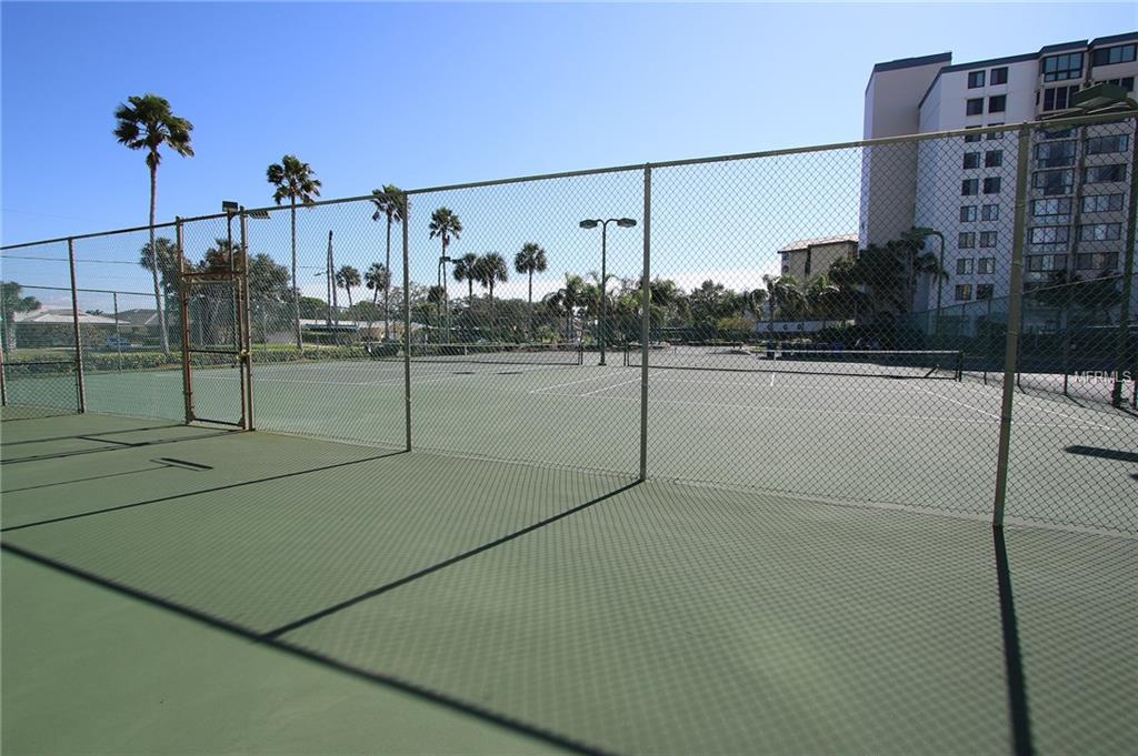 680 ISLAND WAY, CLEARWATER BEACH, Florida 33767, 3 Bedrooms Bedrooms, 10 Rooms Rooms,3 BathroomsBathrooms,Residential,For sale,ISLAND,U7840525