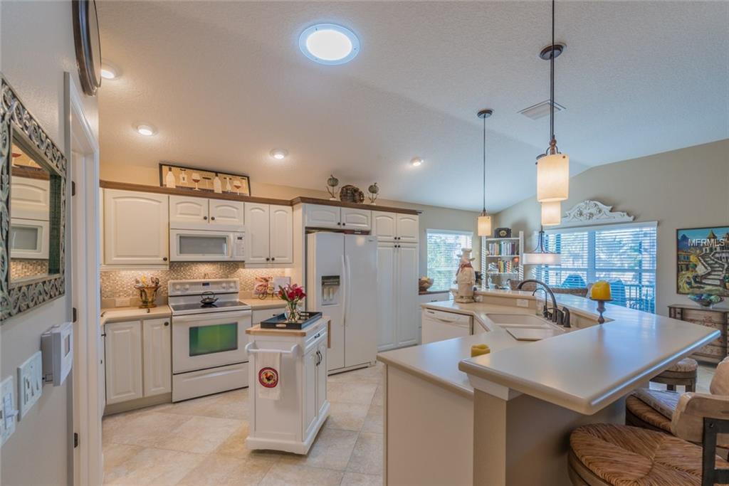 2353 BACHMAN PATH, THE VILLAGES, Florida 32162, 3 Bedrooms Bedrooms, 8 Rooms Rooms,2 BathroomsBathrooms,Residential,For sale,BACHMAN,G4851341