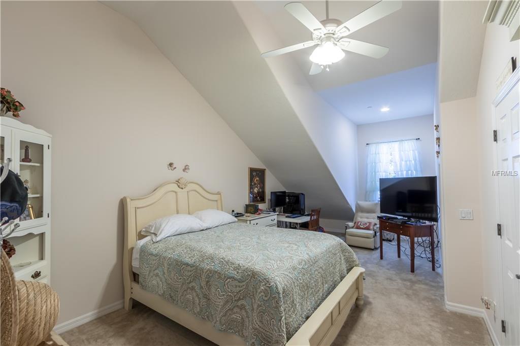 333 NAUTICA MILE DRIVE, CLERMONT, Florida 34711, 3 Bedrooms Bedrooms, 5 Rooms Rooms,2 BathroomsBathrooms,Residential,For sale,NAUTICA MILE,G4852167