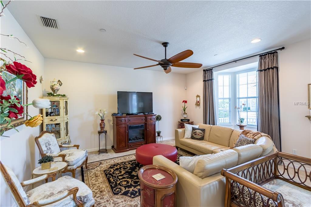 333 NAUTICA MILE DRIVE, CLERMONT, Florida 34711, 3 Bedrooms Bedrooms, 5 Rooms Rooms,2 BathroomsBathrooms,Residential,For sale,NAUTICA MILE,G4852167