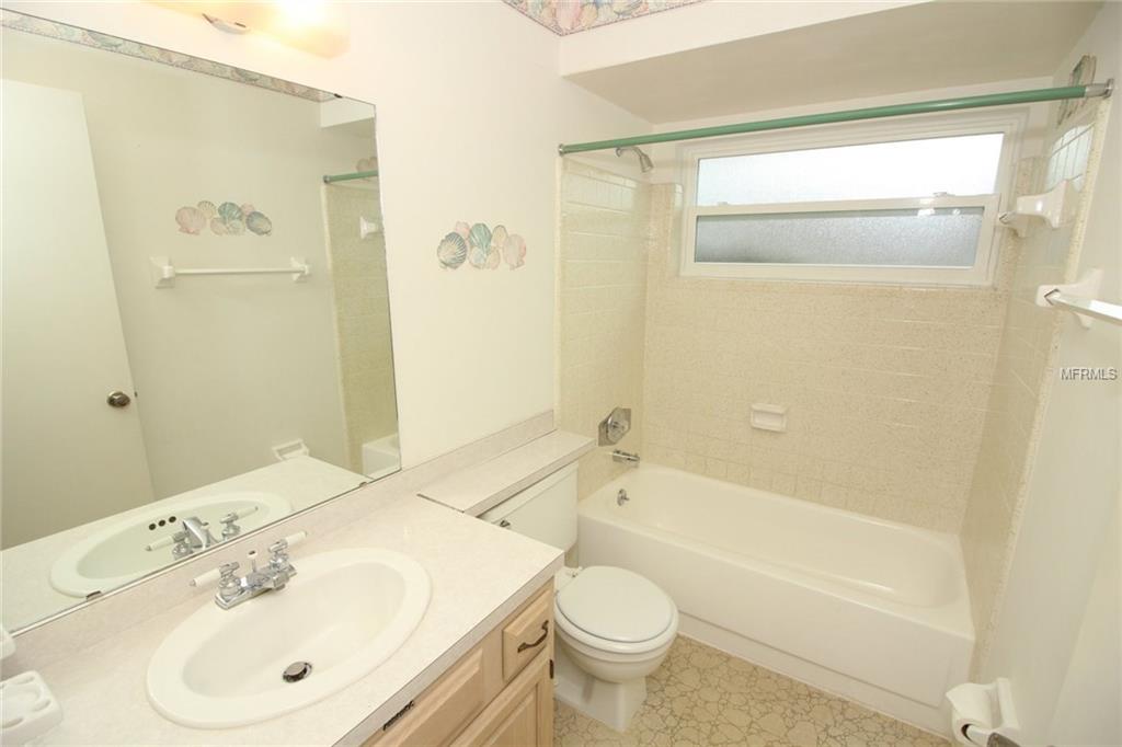 609 PRAIRIE LANE, ALTAMONTE SPRINGS, Florida 32714, 3 Bedrooms Bedrooms, 10 Rooms Rooms,2 BathroomsBathrooms,Residential,For sale,PRAIRIE,O5561189