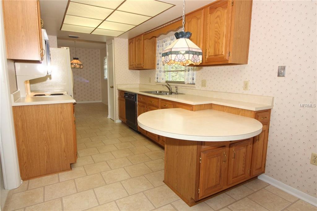 609 PRAIRIE LANE, ALTAMONTE SPRINGS, Florida 32714, 3 Bedrooms Bedrooms, 10 Rooms Rooms,2 BathroomsBathrooms,Residential,For sale,PRAIRIE,O5561189