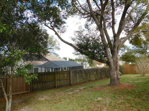 939 SANDYWOOD DRIVE, BRANDON, Florida 33510, 3 Bedrooms Bedrooms, 7 Rooms Rooms,2 BathroomsBathrooms,Residential,For sale,SANDYWOOD,T2928042