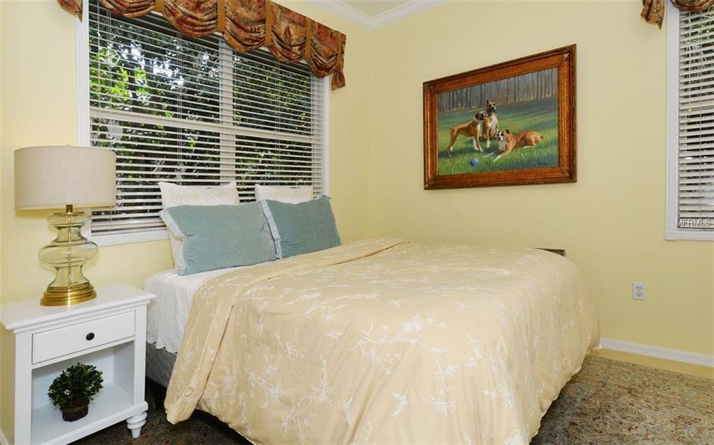 5591 SIESTA ESTATES COURT, SARASOTA, Florida 34242, 3 Bedrooms Bedrooms, 10 Rooms Rooms,2 BathroomsBathrooms,Residential,For sale,SIESTA ESTATES,A4209884