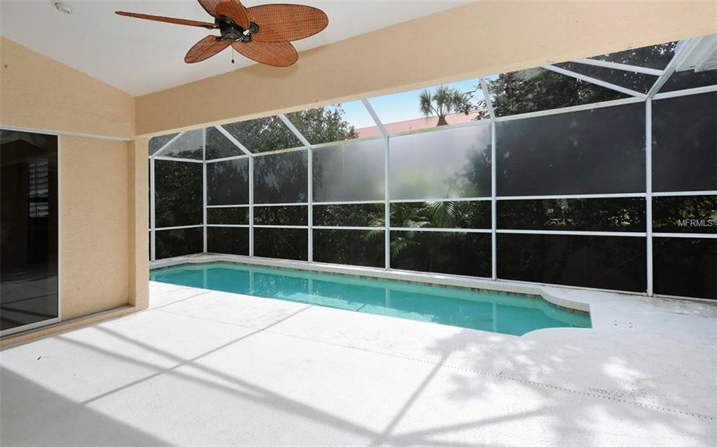 5591 SIESTA ESTATES COURT, SARASOTA, Florida 34242, 3 Bedrooms Bedrooms, 10 Rooms Rooms,2 BathroomsBathrooms,Residential,For sale,SIESTA ESTATES,A4209884