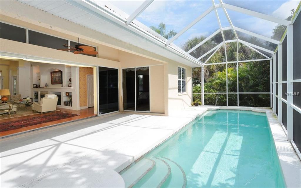 5591 SIESTA ESTATES COURT, SARASOTA, Florida 34242, 3 Bedrooms Bedrooms, 10 Rooms Rooms,2 BathroomsBathrooms,Residential,For sale,SIESTA ESTATES,A4209884