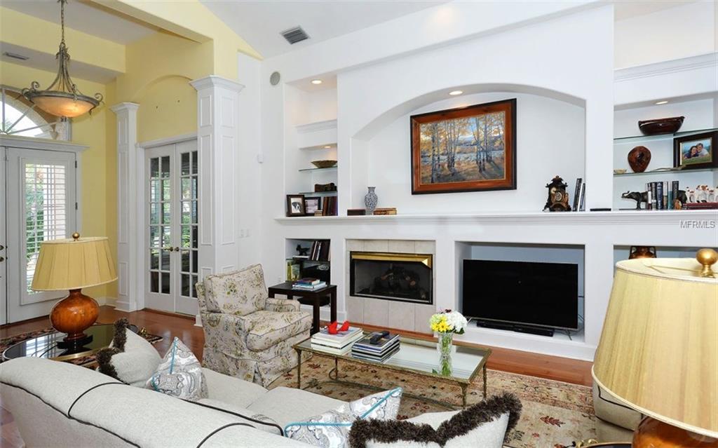 5591 SIESTA ESTATES COURT, SARASOTA, Florida 34242, 3 Bedrooms Bedrooms, 10 Rooms Rooms,2 BathroomsBathrooms,Residential,For sale,SIESTA ESTATES,A4209884