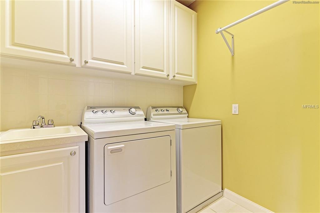 7616 ANDORA DRIVE, SARASOTA, Florida 34238, 3 Bedrooms Bedrooms, 6 Rooms Rooms,3 BathroomsBathrooms,Residential,For sale,ANDORA,N5913249