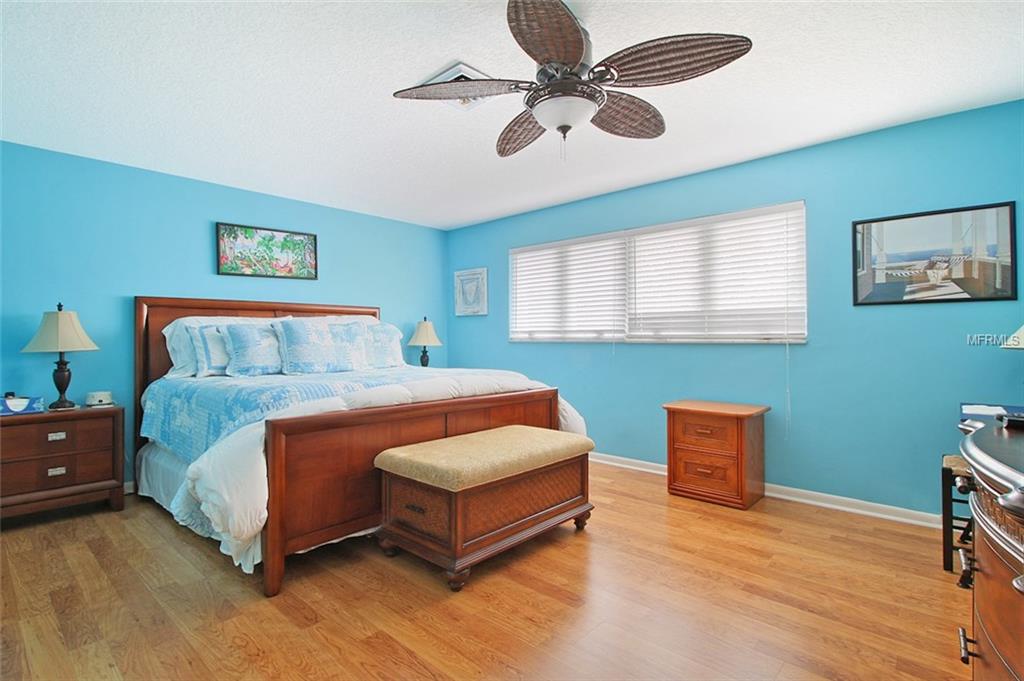 1011 MANDALAY AVENUE, CLEARWATER BEACH, Florida 33767, 4 Bedrooms Bedrooms, 3 Rooms Rooms,2 BathroomsBathrooms,Residential,For sale,MANDALAY,U7839285