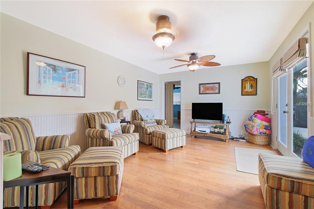 1011 MANDALAY AVENUE, CLEARWATER BEACH, Florida 33767, 4 Bedrooms Bedrooms, 3 Rooms Rooms,2 BathroomsBathrooms,Residential,For sale,MANDALAY,U7839285