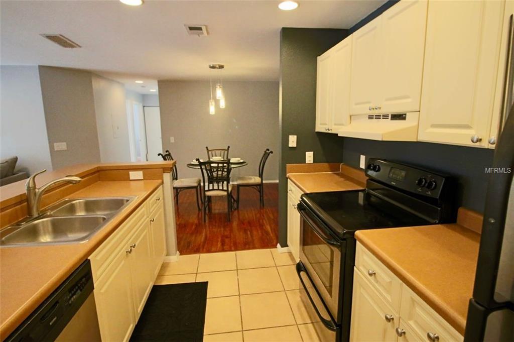 9481 HIGHLAND OAK DRIVE, TAMPA, Florida 33647, 2 Bedrooms Bedrooms, 5 Rooms Rooms,1 BathroomBathrooms,Residential,For sale,HIGHLAND OAK,T2918709