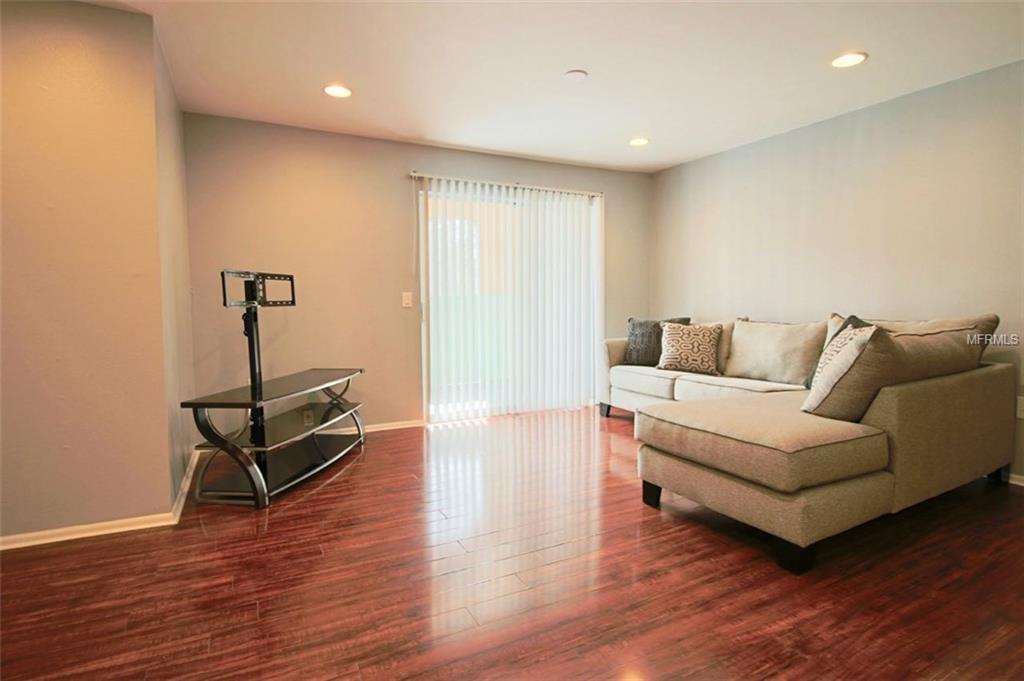 9481 HIGHLAND OAK DRIVE, TAMPA, Florida 33647, 2 Bedrooms Bedrooms, 5 Rooms Rooms,1 BathroomBathrooms,Residential,For sale,HIGHLAND OAK,T2918709