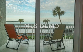 7 ISLAND PARK PLACE, DUNEDIN, Florida 34698, 3 Bedrooms Bedrooms, 5 Rooms Rooms,2 BathroomsBathrooms,Residential,For sale,ISLAND PARK,U7843360