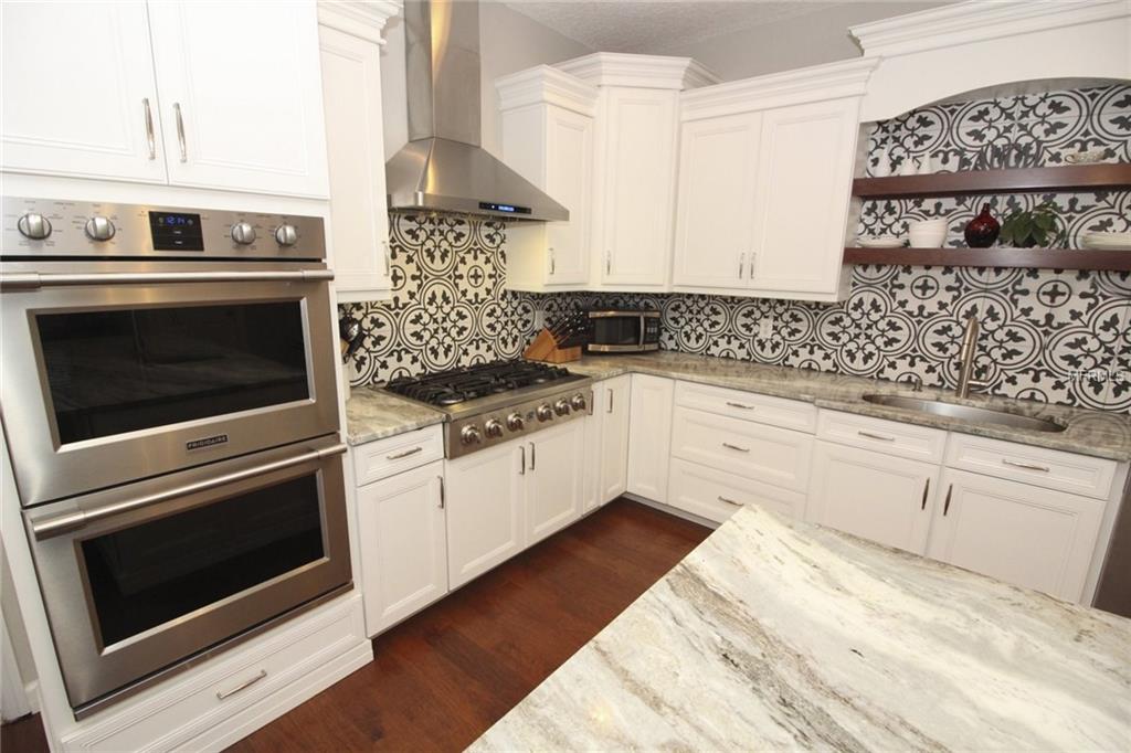 921 JACK PINE PLACE, ORLANDO, Florida 32828, 4 Bedrooms Bedrooms, 11 Rooms Rooms,4 BathroomsBathrooms,Residential,For sale,JACK PINE,O5557196