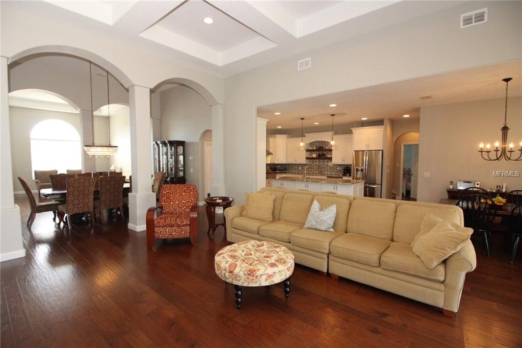 921 JACK PINE PLACE, ORLANDO, Florida 32828, 4 Bedrooms Bedrooms, 11 Rooms Rooms,4 BathroomsBathrooms,Residential,For sale,JACK PINE,O5557196