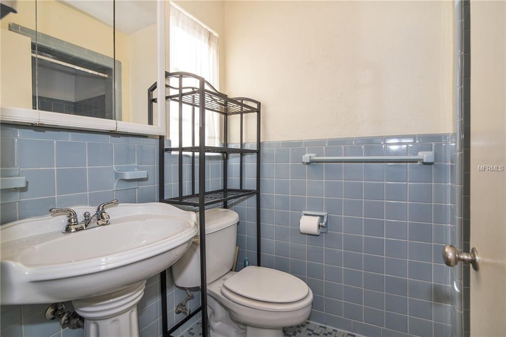 317 24TH STREET W, BRADENTON, Florida 34205, 3 Bedrooms Bedrooms, 6 Rooms Rooms,2 BathroomsBathrooms,Residential,For sale,24TH,U7846132