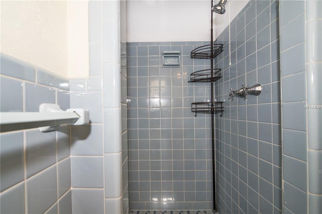 317 24TH STREET W, BRADENTON, Florida 34205, 3 Bedrooms Bedrooms, 6 Rooms Rooms,2 BathroomsBathrooms,Residential,For sale,24TH,U7846132