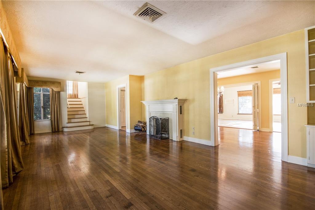 317 24TH STREET W, BRADENTON, Florida 34205, 3 Bedrooms Bedrooms, 6 Rooms Rooms,2 BathroomsBathrooms,Residential,For sale,24TH,U7846132