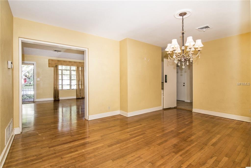 317 24TH STREET W, BRADENTON, Florida 34205, 3 Bedrooms Bedrooms, 6 Rooms Rooms,2 BathroomsBathrooms,Residential,For sale,24TH,U7846132