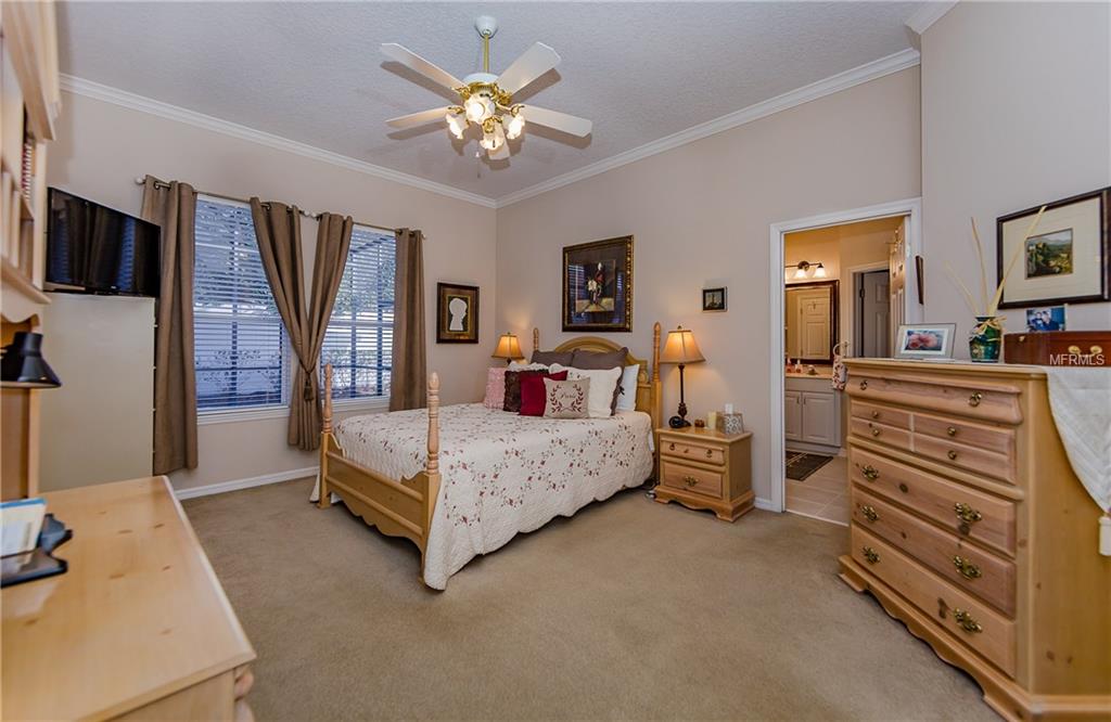 10826 PIPING ROCK CIRCLE, ORLANDO, Florida 32817, 3 Bedrooms Bedrooms, 7 Rooms Rooms,2 BathroomsBathrooms,Residential,For sale,PIPING ROCK,O5561444