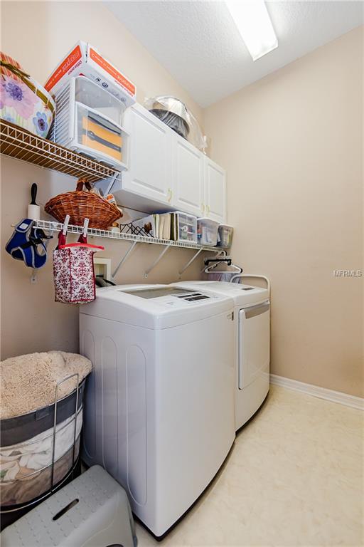 10826 PIPING ROCK CIRCLE, ORLANDO, Florida 32817, 3 Bedrooms Bedrooms, 7 Rooms Rooms,2 BathroomsBathrooms,Residential,For sale,PIPING ROCK,O5561444