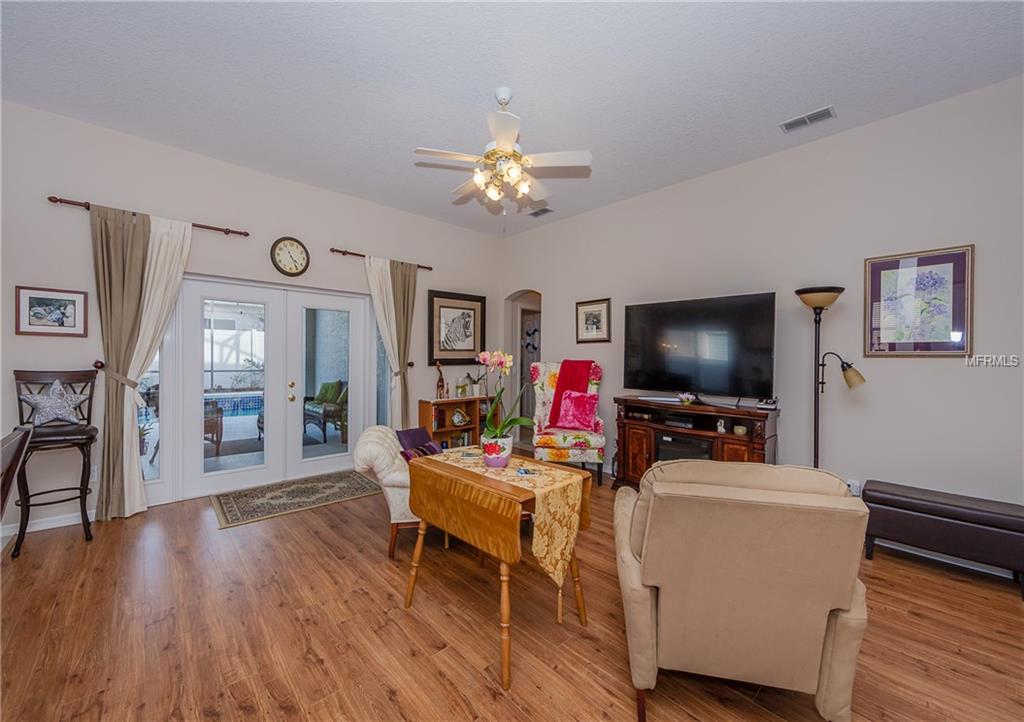 10826 PIPING ROCK CIRCLE, ORLANDO, Florida 32817, 3 Bedrooms Bedrooms, 7 Rooms Rooms,2 BathroomsBathrooms,Residential,For sale,PIPING ROCK,O5561444