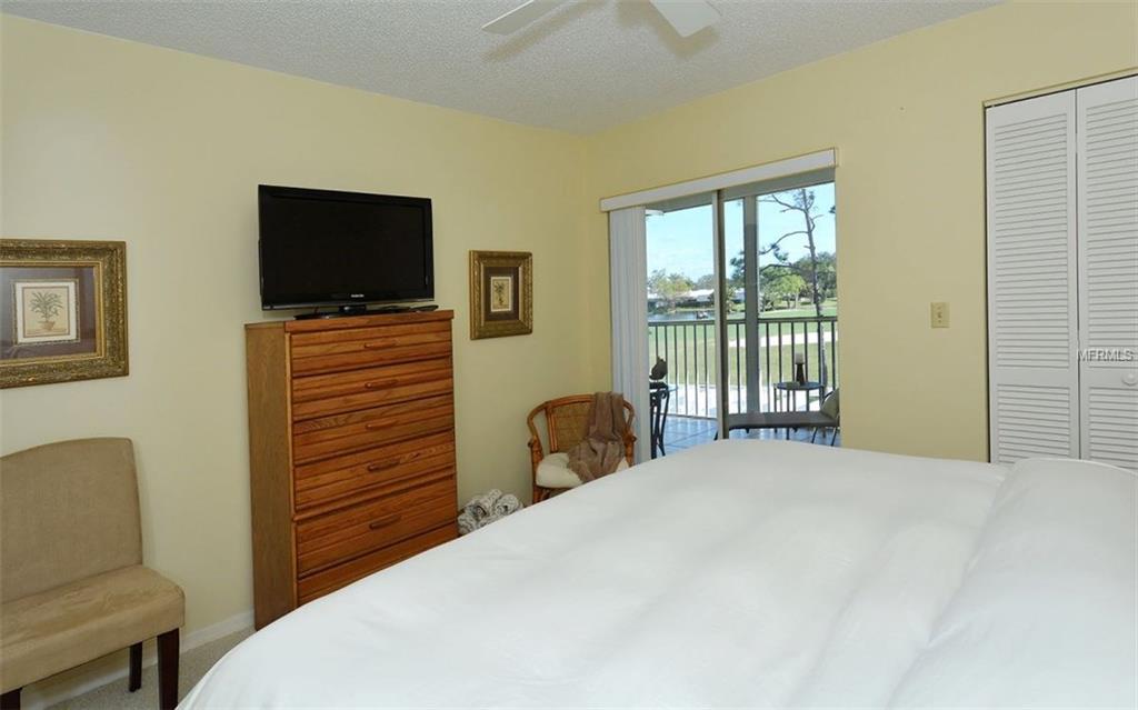 414 CERROMAR CIRCLE S, VENICE, Florida 34293, 2 Bedrooms Bedrooms, 7 Rooms Rooms,2 BathroomsBathrooms,Residential,For sale,CERROMAR,A4209961