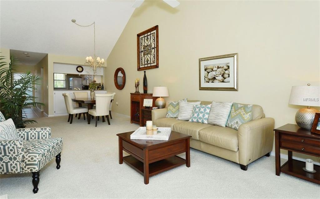 414 CERROMAR CIRCLE S, VENICE, Florida 34293, 2 Bedrooms Bedrooms, 7 Rooms Rooms,2 BathroomsBathrooms,Residential,For sale,CERROMAR,A4209961