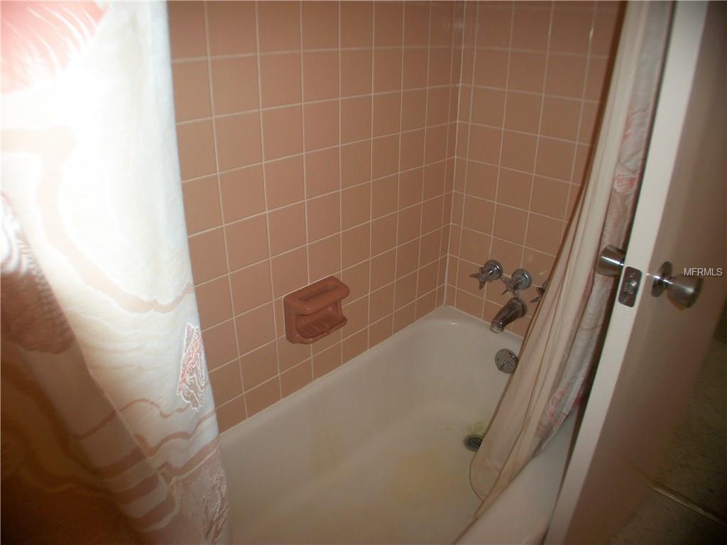 112 FRANCIS DRIVE NE, PORT CHARLOTTE, Florida 33952, 3 Bedrooms Bedrooms, 6 Rooms Rooms,2 BathroomsBathrooms,Residential,For sale,FRANCIS,C7249149