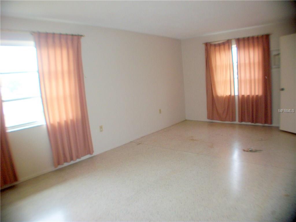 112 FRANCIS DRIVE NE, PORT CHARLOTTE, Florida 33952, 3 Bedrooms Bedrooms, 6 Rooms Rooms,2 BathroomsBathrooms,Residential,For sale,FRANCIS,C7249149