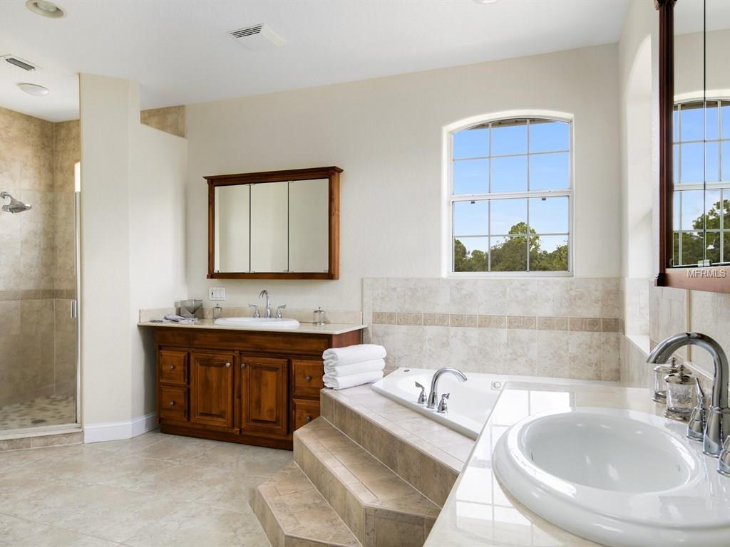 27007 LAKE LENA, MOUNT DORA, Florida 32757, 5 Bedrooms Bedrooms, 15 Rooms Rooms,4 BathroomsBathrooms,Residential,For sale,LAKE LENA,O5460932