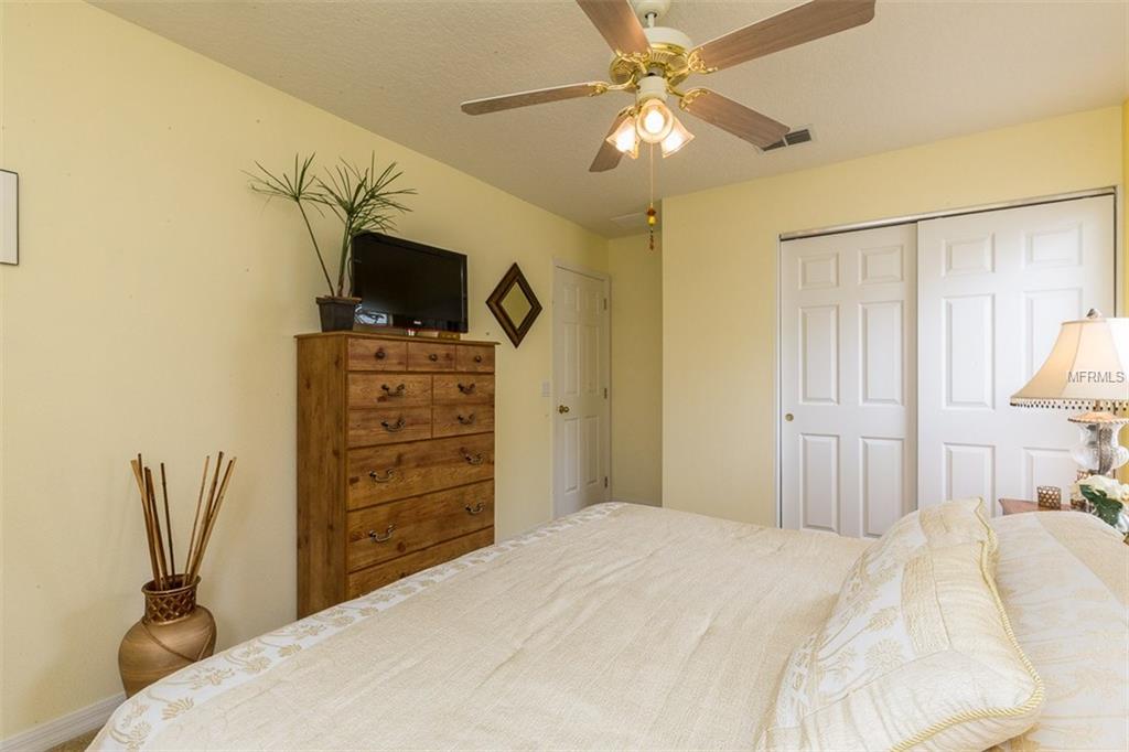 142 BAY LEAF LANE, DAVENPORT, Florida 33896, 5 Bedrooms Bedrooms, 8 Rooms Rooms,3 BathroomsBathrooms,Residential,For sale,BAY LEAF,O5516966