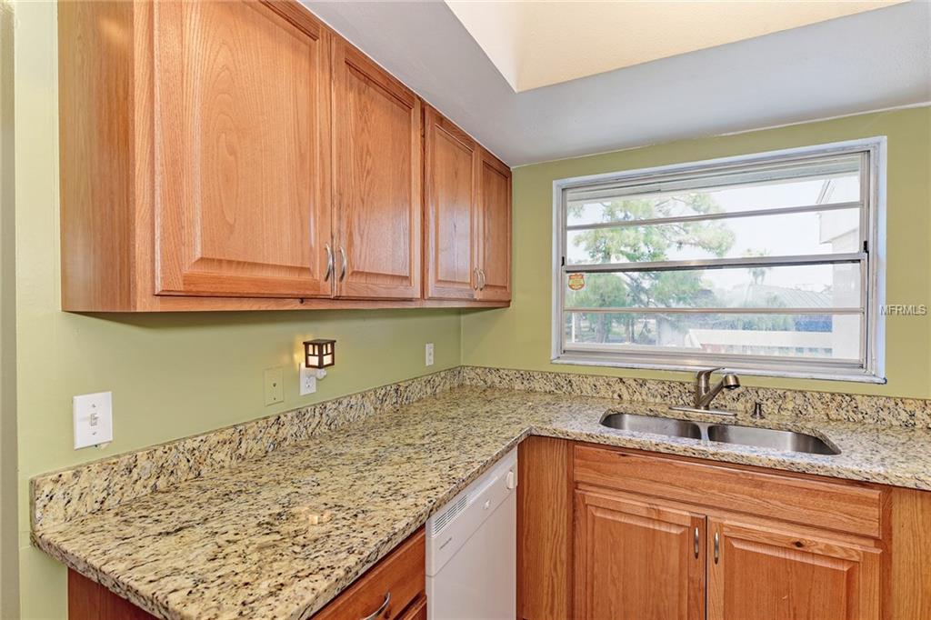 5964 7TH AVENUE W, BRADENTON, Florida 34209, 2 Bedrooms Bedrooms, 4 Rooms Rooms,2 BathroomsBathrooms,Residential,For sale,7TH,A4197056