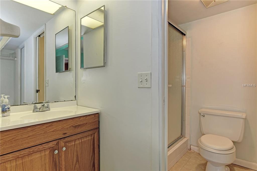 5964 7TH AVENUE W, BRADENTON, Florida 34209, 2 Bedrooms Bedrooms, 4 Rooms Rooms,2 BathroomsBathrooms,Residential,For sale,7TH,A4197056