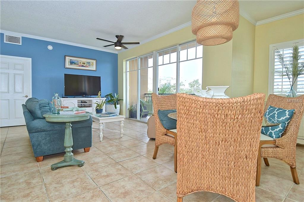 1064 N TAMIAMI TRAIL, SARASOTA, Florida 34236, 2 Bedrooms Bedrooms, 5 Rooms Rooms,2 BathroomsBathrooms,Residential,For sale,TAMIAMI,A4198991