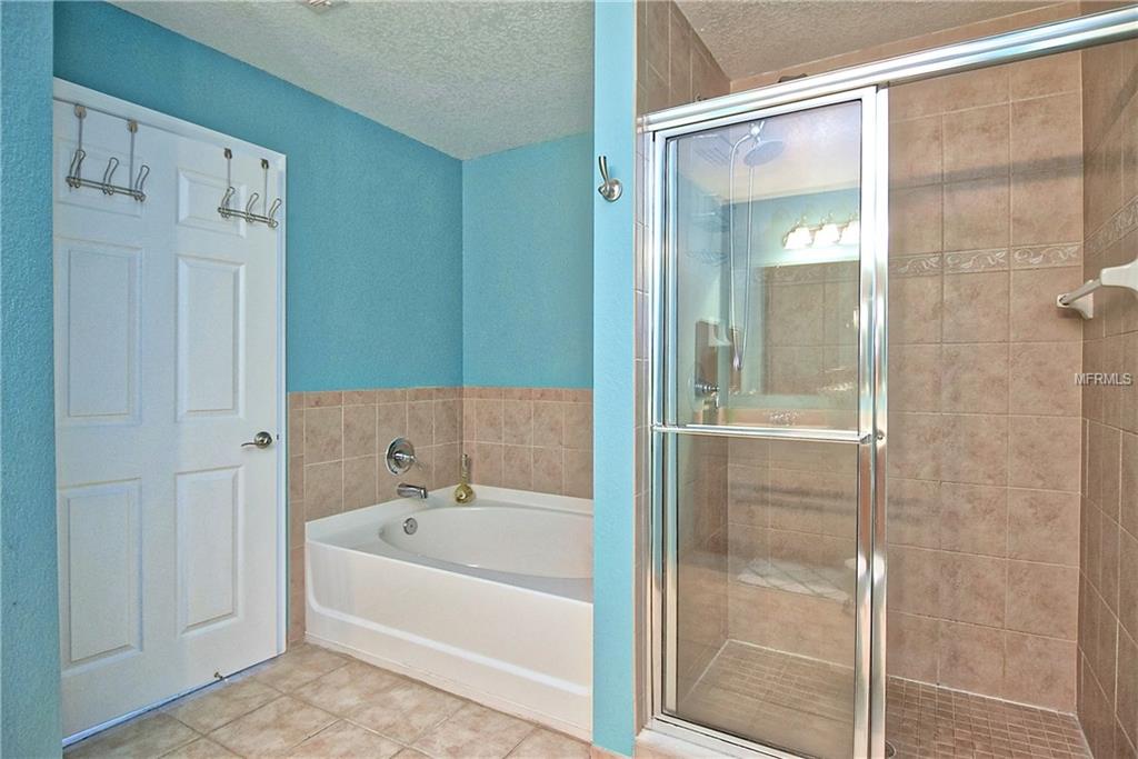 1064 N TAMIAMI TRAIL, SARASOTA, Florida 34236, 2 Bedrooms Bedrooms, 5 Rooms Rooms,2 BathroomsBathrooms,Residential,For sale,TAMIAMI,A4198991