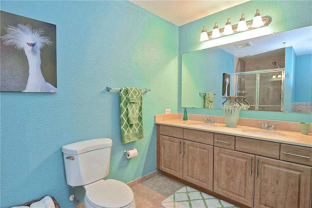 1064 N TAMIAMI TRAIL, SARASOTA, Florida 34236, 2 Bedrooms Bedrooms, 5 Rooms Rooms,2 BathroomsBathrooms,Residential,For sale,TAMIAMI,A4198991