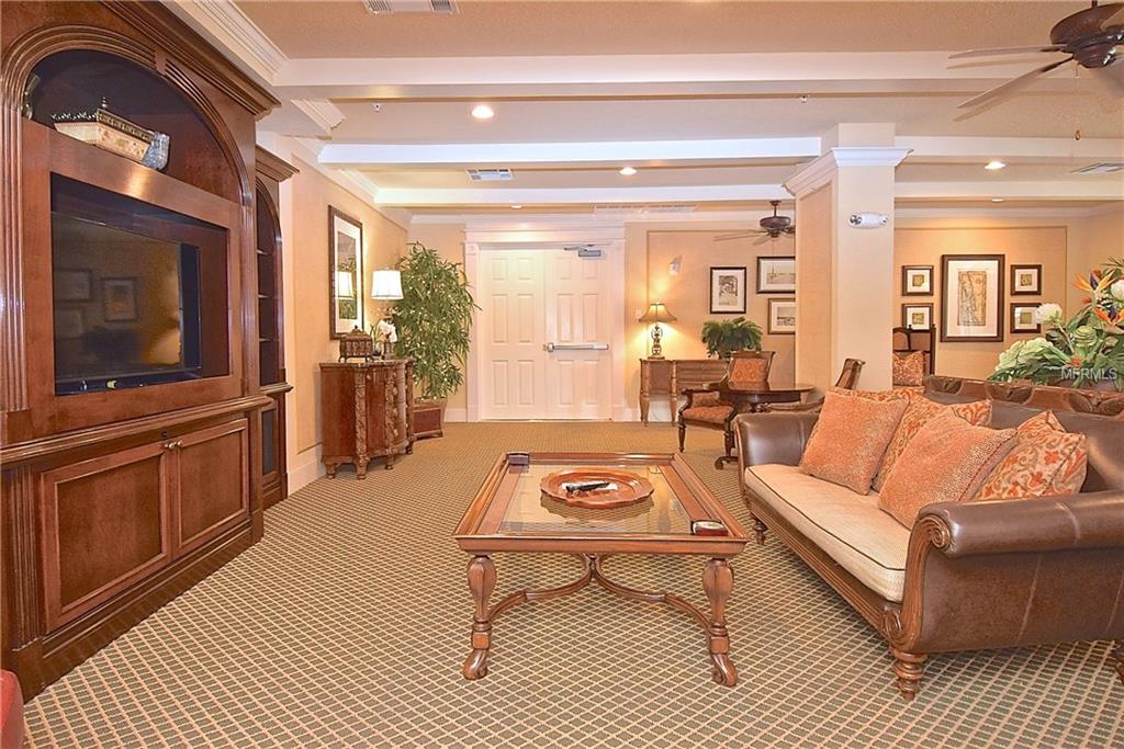 1064 N TAMIAMI TRAIL, SARASOTA, Florida 34236, 2 Bedrooms Bedrooms, 5 Rooms Rooms,2 BathroomsBathrooms,Residential,For sale,TAMIAMI,A4198991