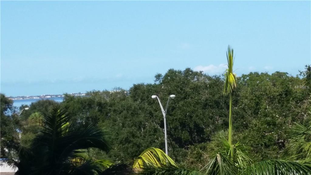 1064 N TAMIAMI TRAIL, SARASOTA, Florida 34236, 2 Bedrooms Bedrooms, 5 Rooms Rooms,2 BathroomsBathrooms,Residential,For sale,TAMIAMI,A4198991