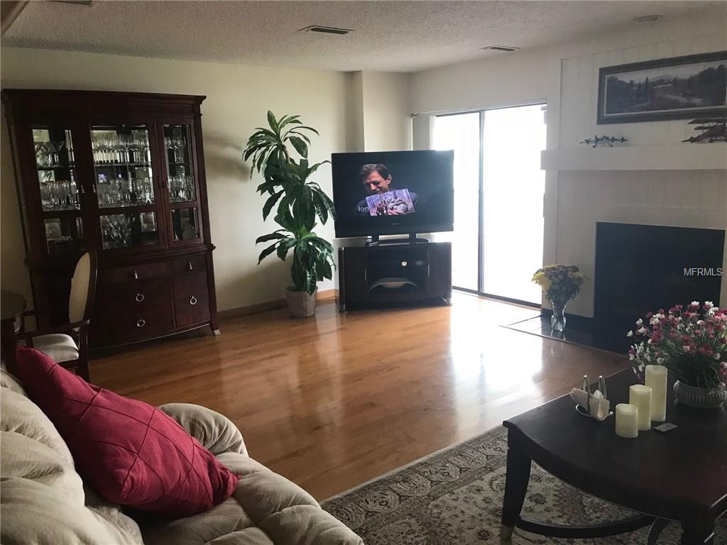 118 MARINA DEL REY COURT, CLEARWATER BEACH, Florida 33767, 2 Bedrooms Bedrooms, 4 Rooms Rooms,3 BathroomsBathrooms,Residential,For sale,MARINA DEL REY,U7837576