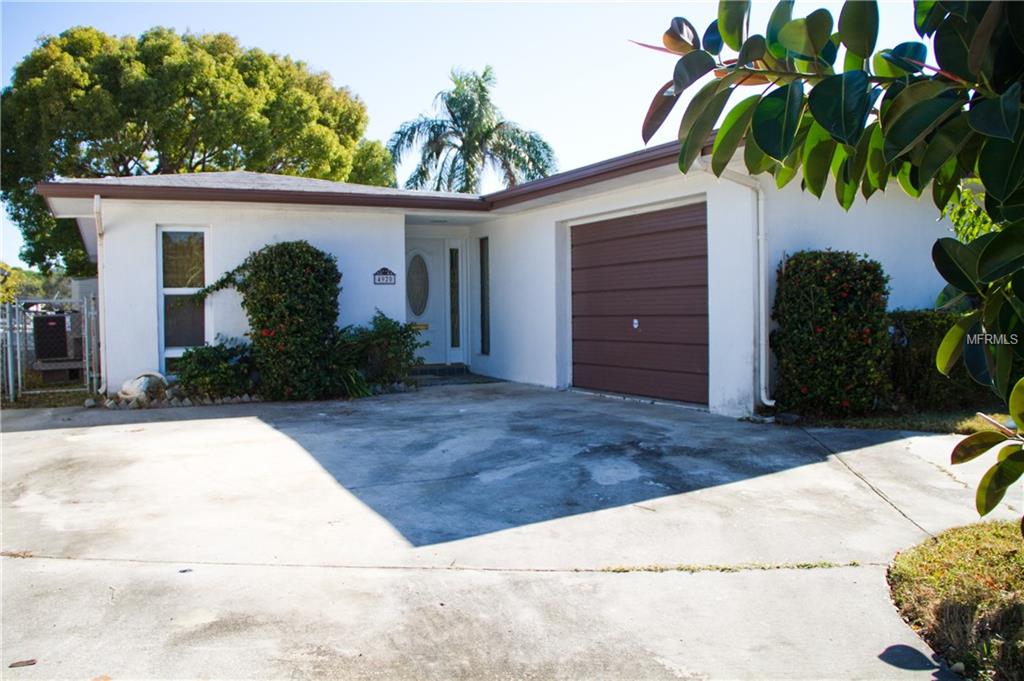 4920 PELICAN DRIVE, NEW PORT RICHEY, Florida 34652, 2 Bedrooms Bedrooms, 5 Rooms Rooms,2 BathroomsBathrooms,Residential,For sale,PELICAN,U7841660