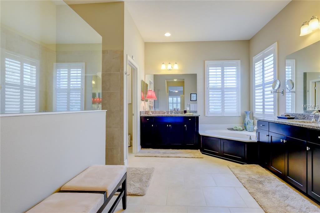 11638 AUCILLA DRIVE, VENICE, Florida 34293, 3 Bedrooms Bedrooms, 9 Rooms Rooms,3 BathroomsBathrooms,Residential,For sale,AUCILLA,A4205456