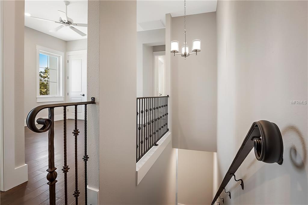 425 13TH AVENUE N, ST PETERSBURG, Florida 33704, 3 Bedrooms Bedrooms, 3 Rooms Rooms,2 BathroomsBathrooms,Residential,For sale,13TH,U7844715