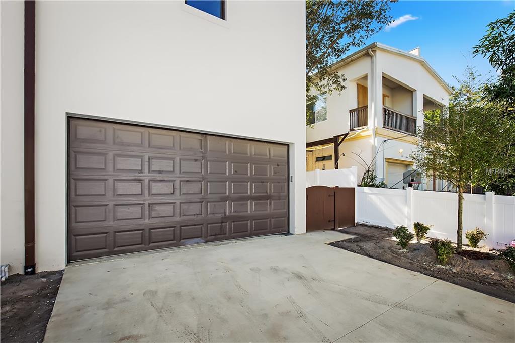 425 13TH AVENUE N, ST PETERSBURG, Florida 33704, 3 Bedrooms Bedrooms, 3 Rooms Rooms,2 BathroomsBathrooms,Residential,For sale,13TH,U7844715