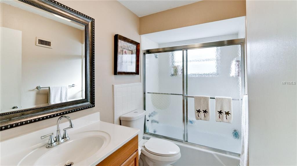 3709 S SCHOOL AVENUE, SARASOTA, Florida 34239, 2 Bedrooms Bedrooms, 5 Rooms Rooms,2 BathroomsBathrooms,Residential,For sale,SCHOOL,A4207825