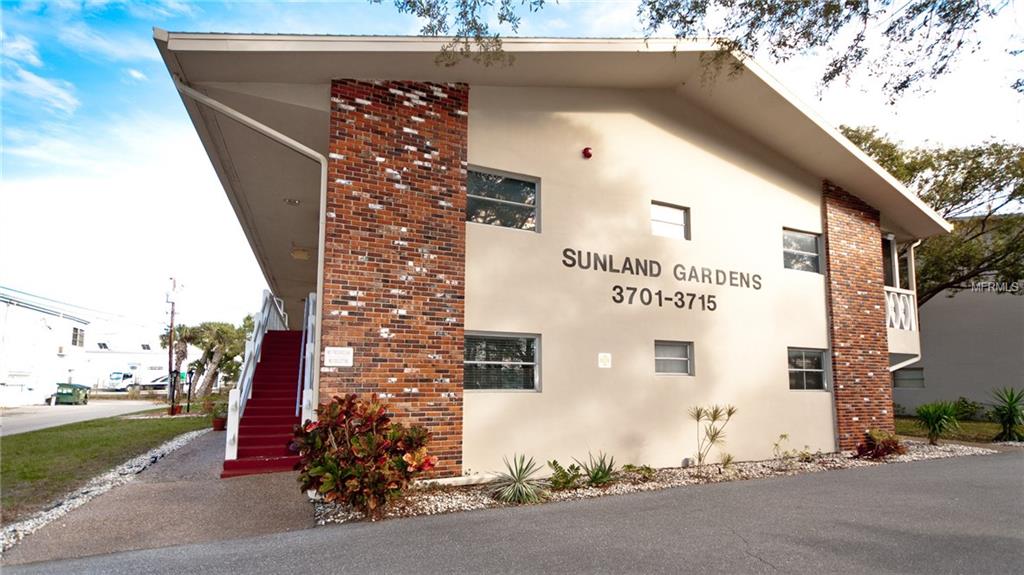 3709 S SCHOOL AVENUE, SARASOTA, Florida 34239, 2 Bedrooms Bedrooms, 5 Rooms Rooms,2 BathroomsBathrooms,Residential,For sale,SCHOOL,A4207825