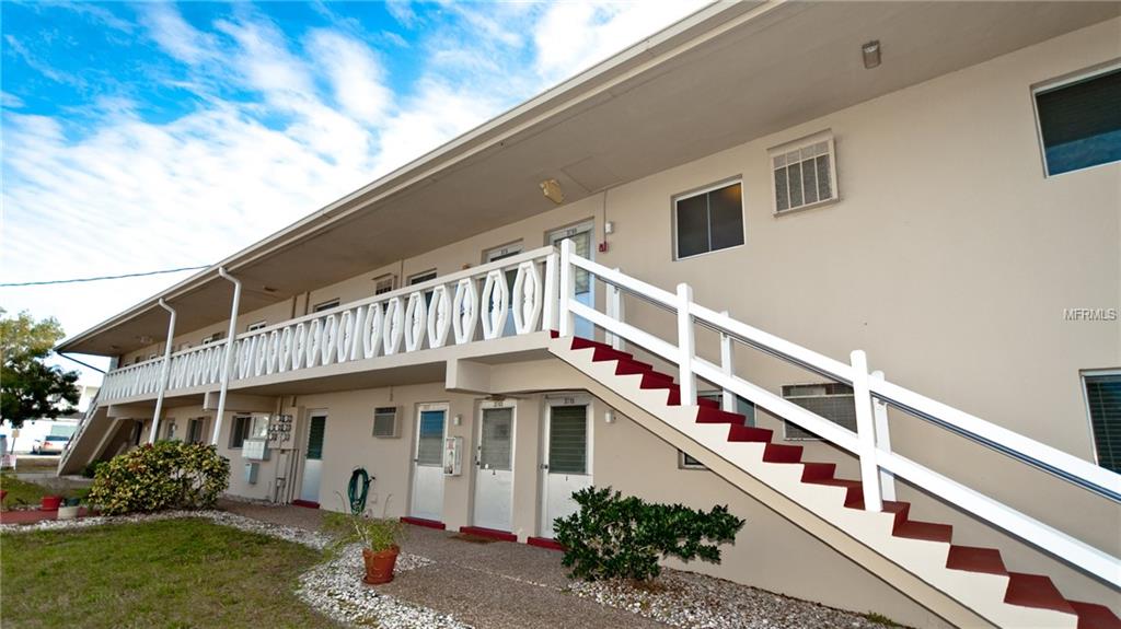 3709 S SCHOOL AVENUE, SARASOTA, Florida 34239, 2 Bedrooms Bedrooms, 5 Rooms Rooms,2 BathroomsBathrooms,Residential,For sale,SCHOOL,A4207825